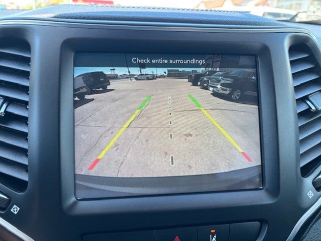 2022 Jeep Cherokee Latitude Lux