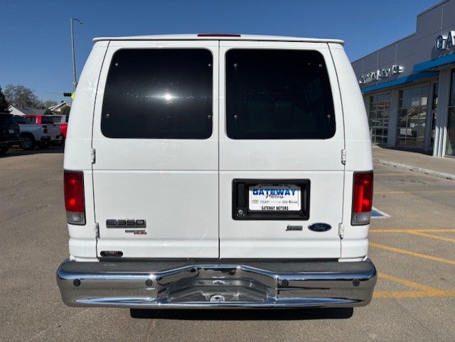 2010 Ford Econoline Wagon XL