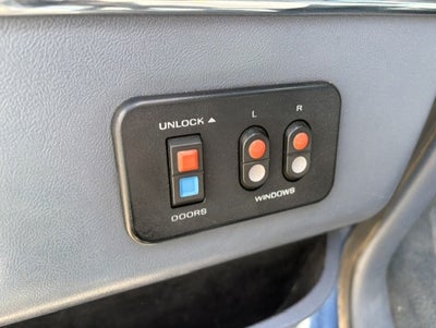 1989 Ford 3/4 Ton Trucks BASE