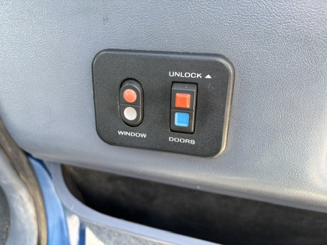 1989 Ford 3/4 Ton Trucks BASE
