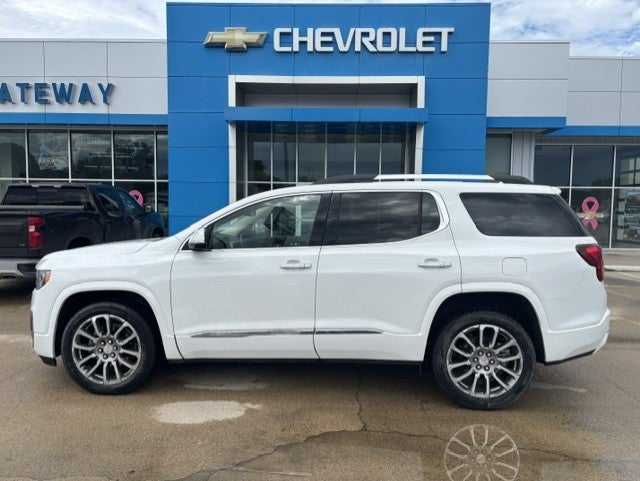2023 GMC Acadia Denali