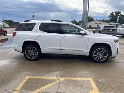 2023 GMC Acadia Denali