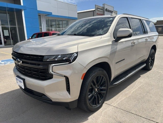 2023 Chevrolet Suburban RST