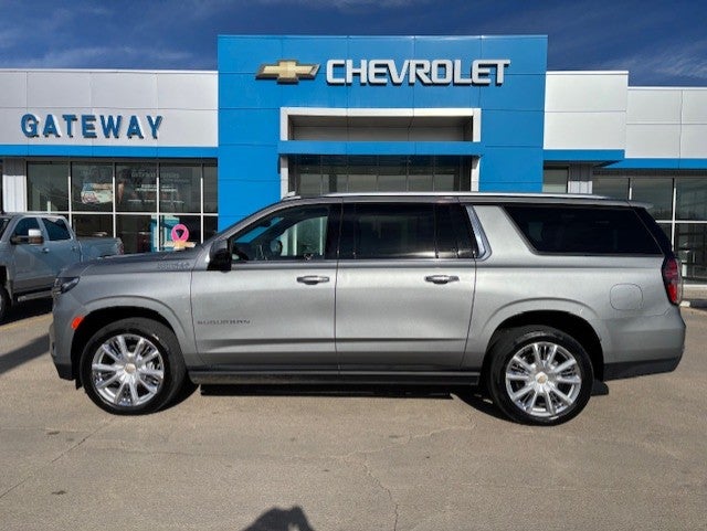 2023 Chevrolet Suburban High Country