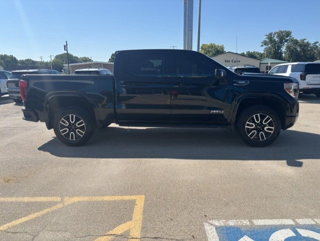 2022 GMC Sierra 1500 Limited AT4