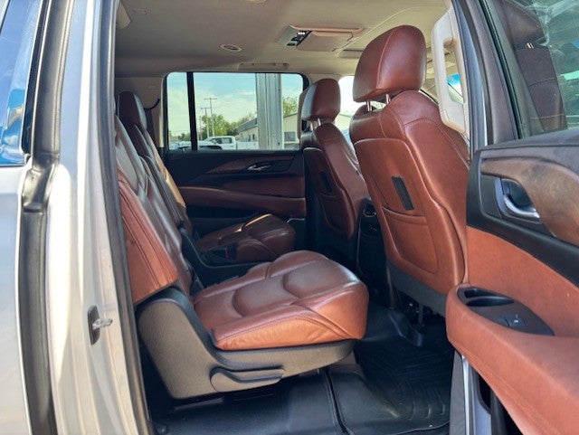 2017 Cadillac Escalade ESV Luxury