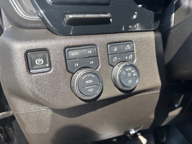2025 Chevrolet Silverado 3500 HD High Country
