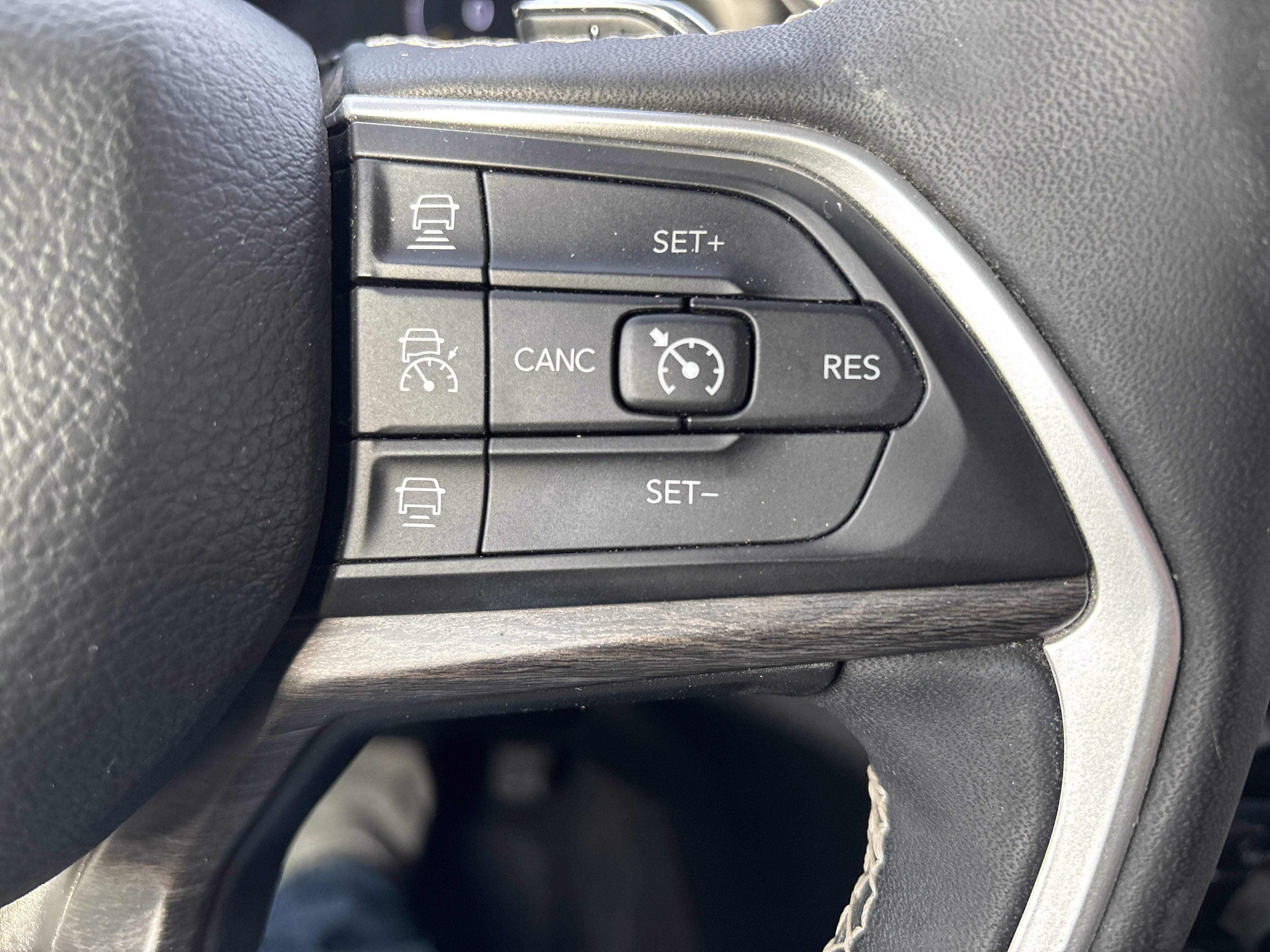 2024 Jeep Grand Cherokee L Limited 4x4