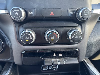 2022 RAM 1500 Big Horn Crew Cab 4x4 5'7' Box