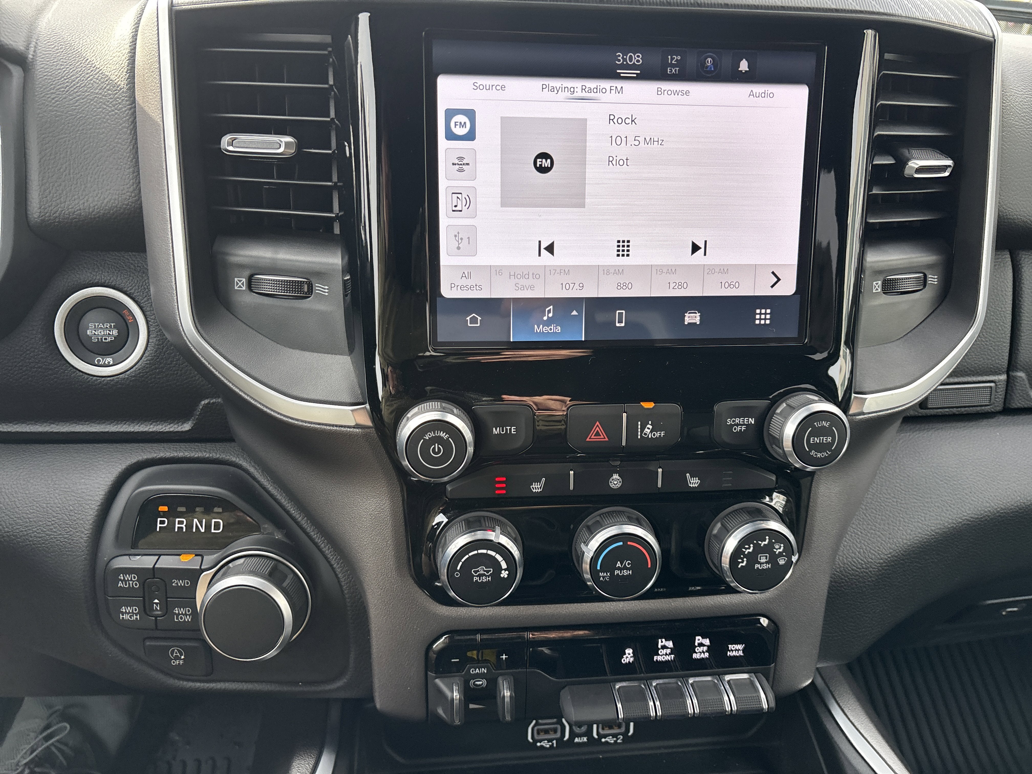 2026 RAM Ram 1500 RAM 1500 BIG HORN CREW CAB 4X4 5'7' BOX