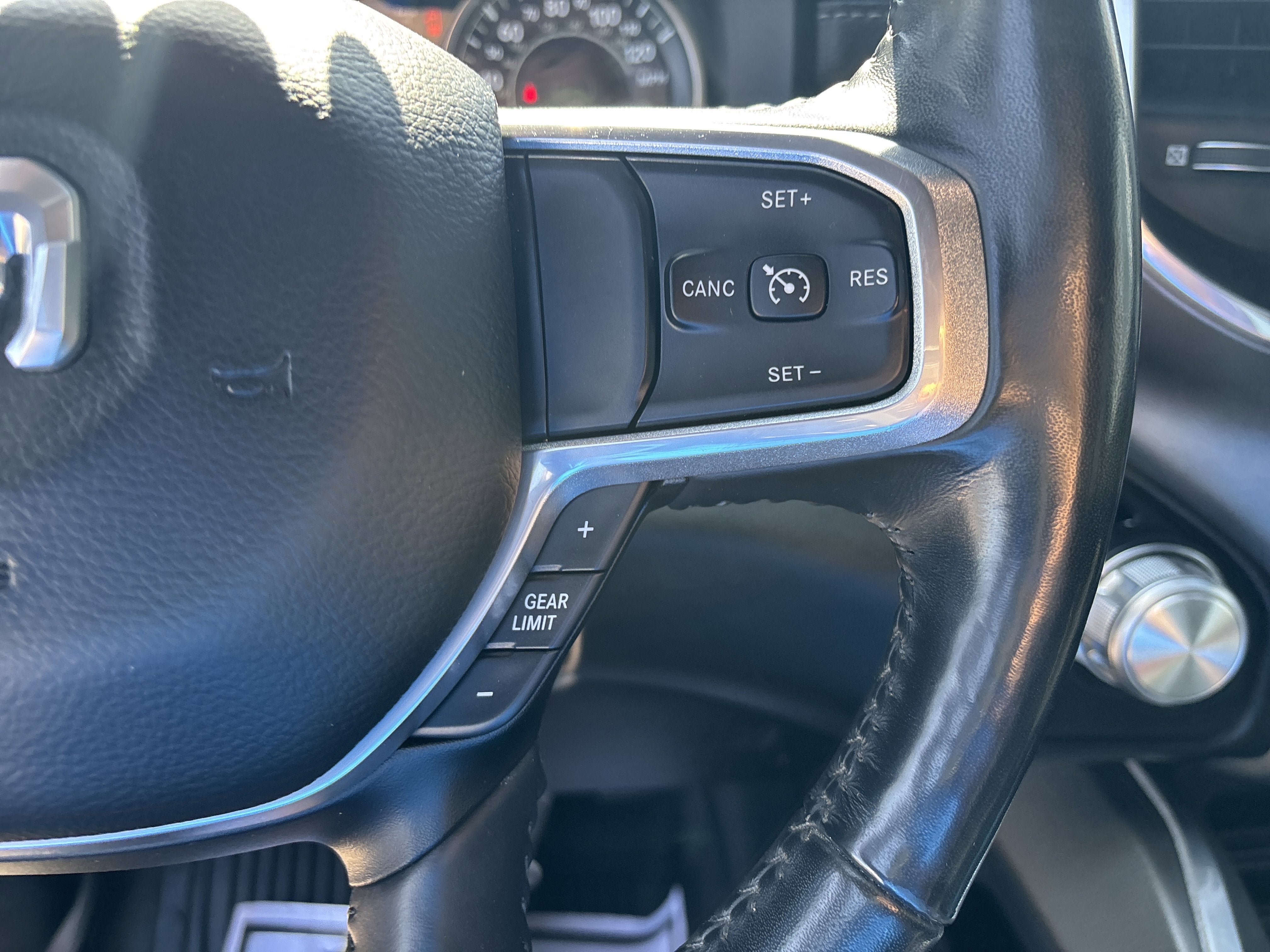 2020 RAM Ram 1500 Pickup Laramie - Photo 16