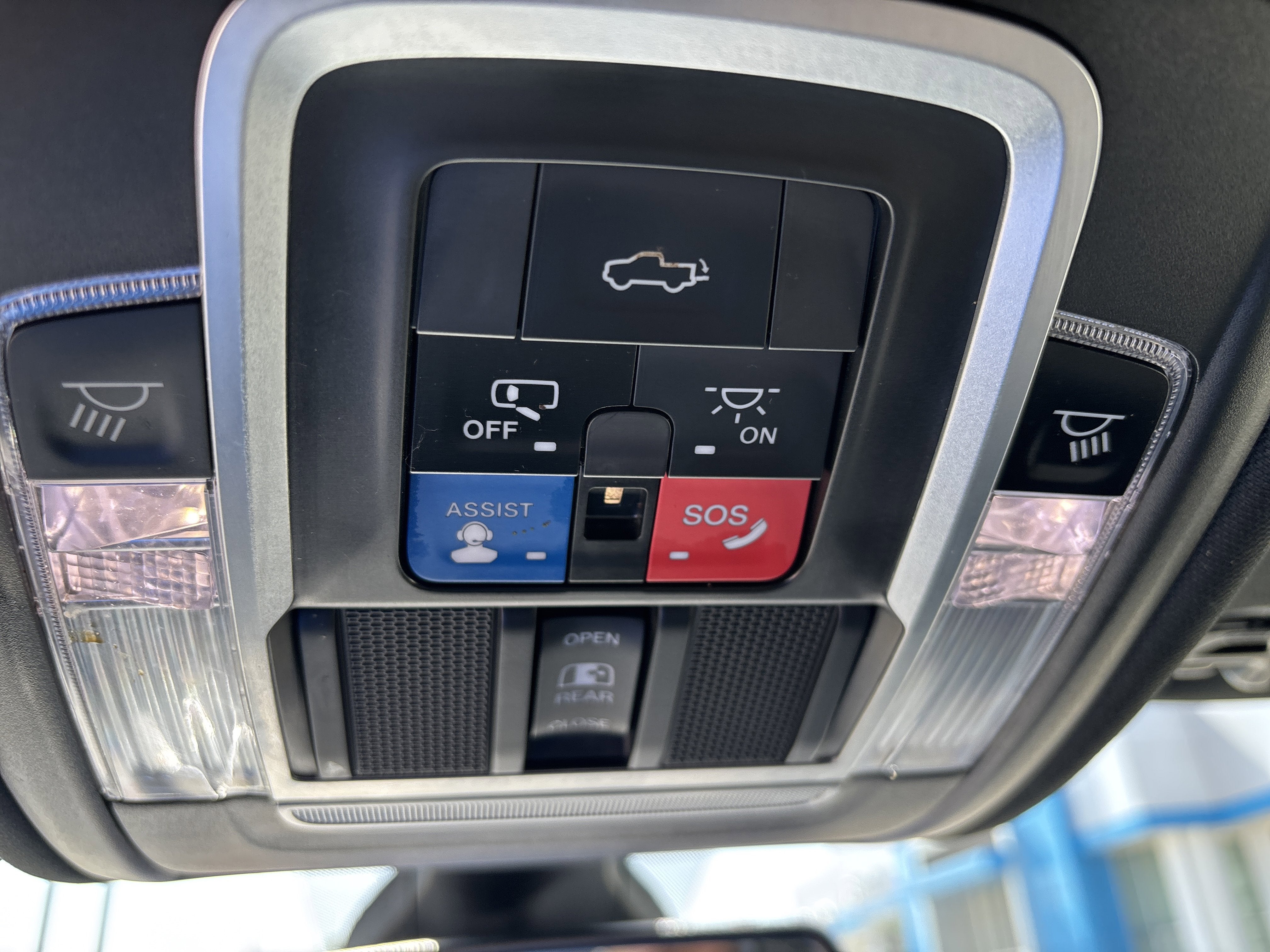 2020 RAM Ram 1500 Pickup Laramie - Photo 20