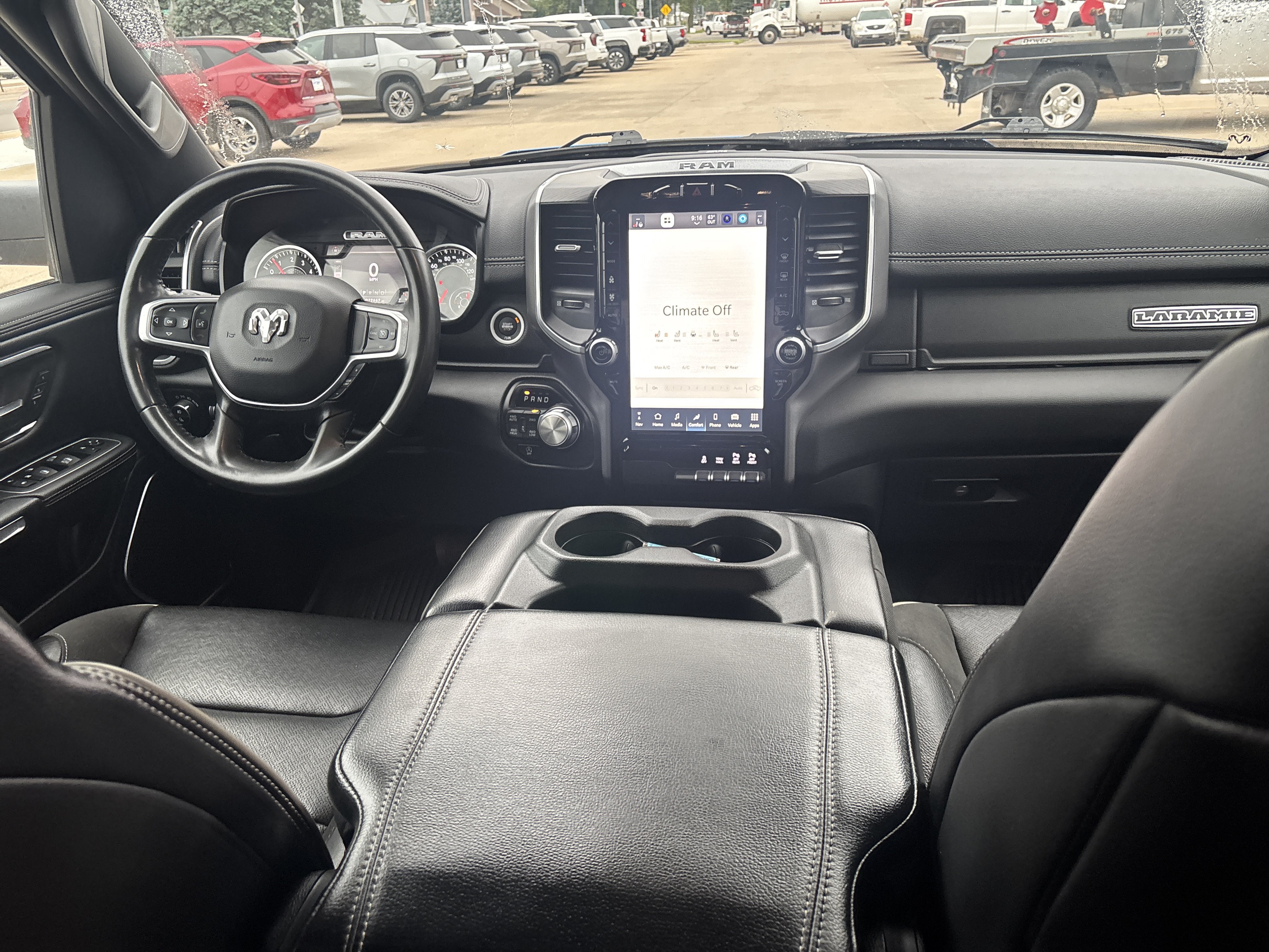 2023 RAM 1500 Laramie Crew Cab 4x4 5'7' Box