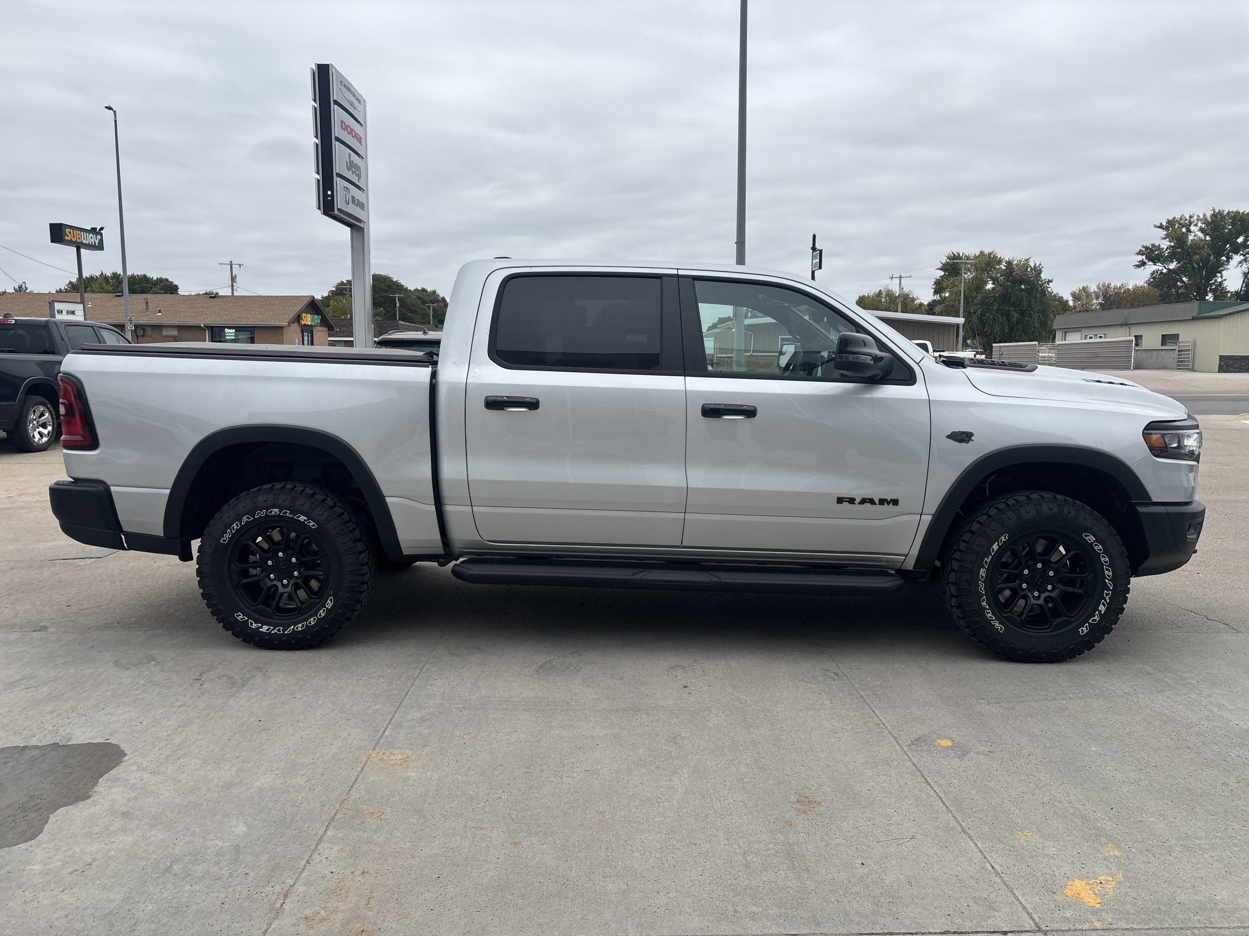 2027 RAM Ram 1500 RAM 1500 REBEL CREW CAB 4X4 5'7' BOX