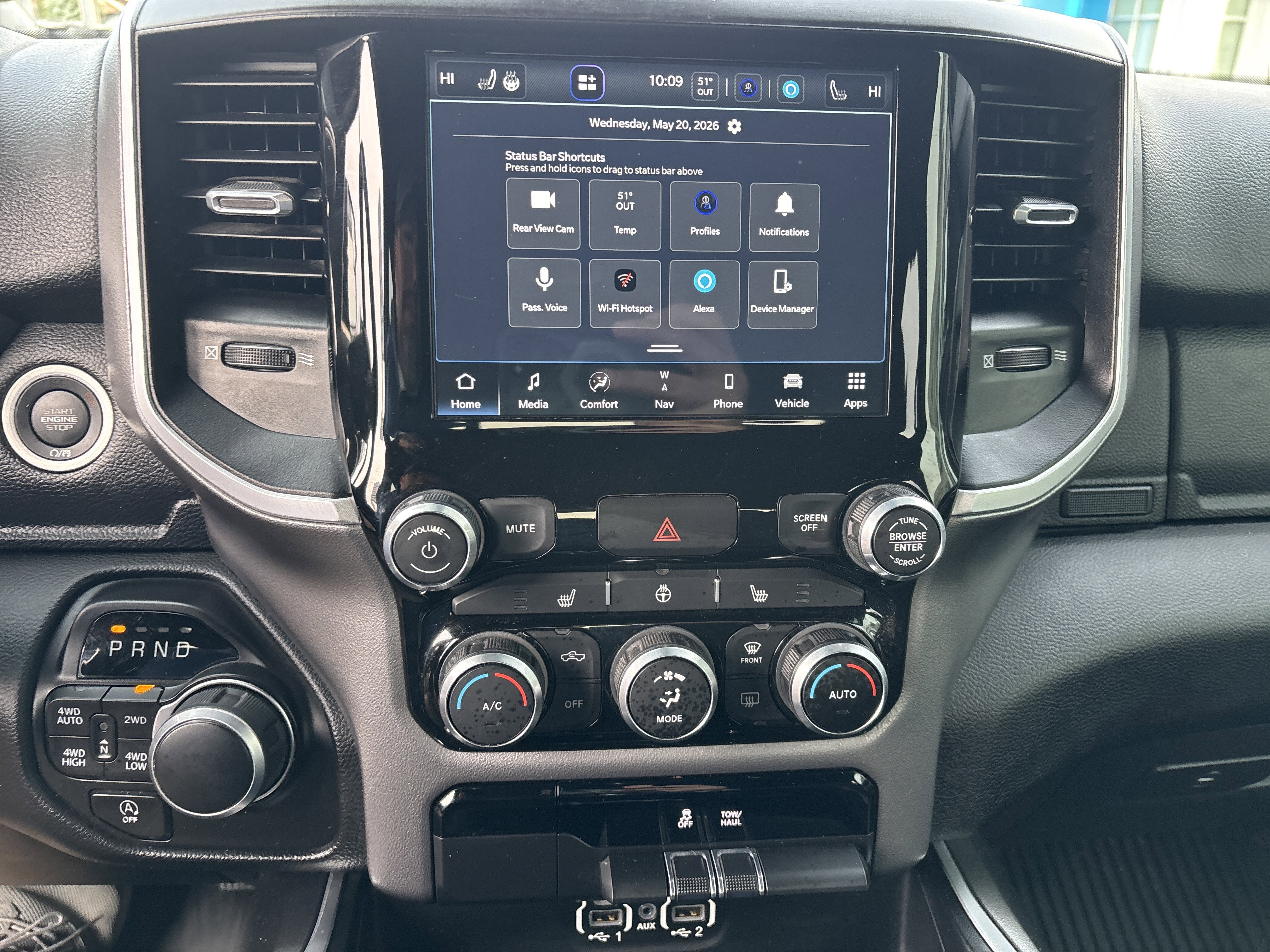 2023 RAM 1500 Big Horn Crew Cab 4x4 6'4' Box