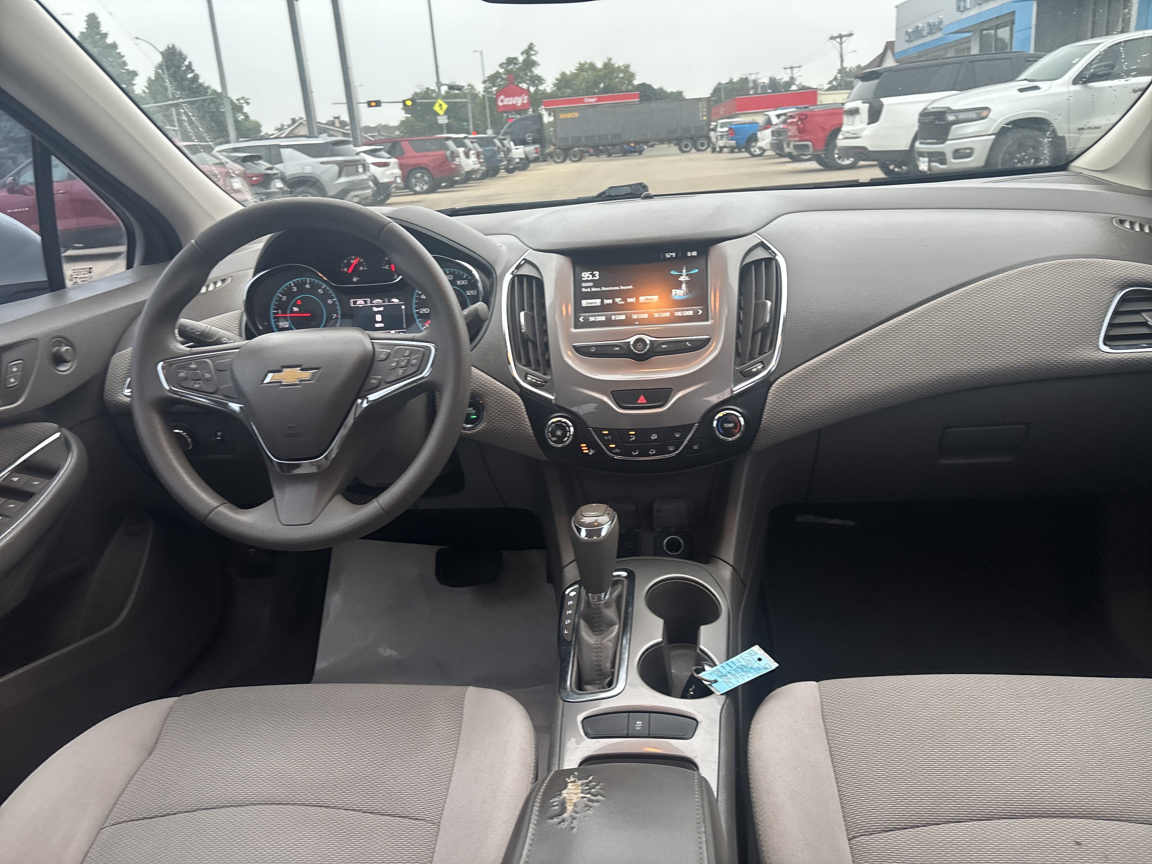 2017 Chevrolet Cruze LT Auto