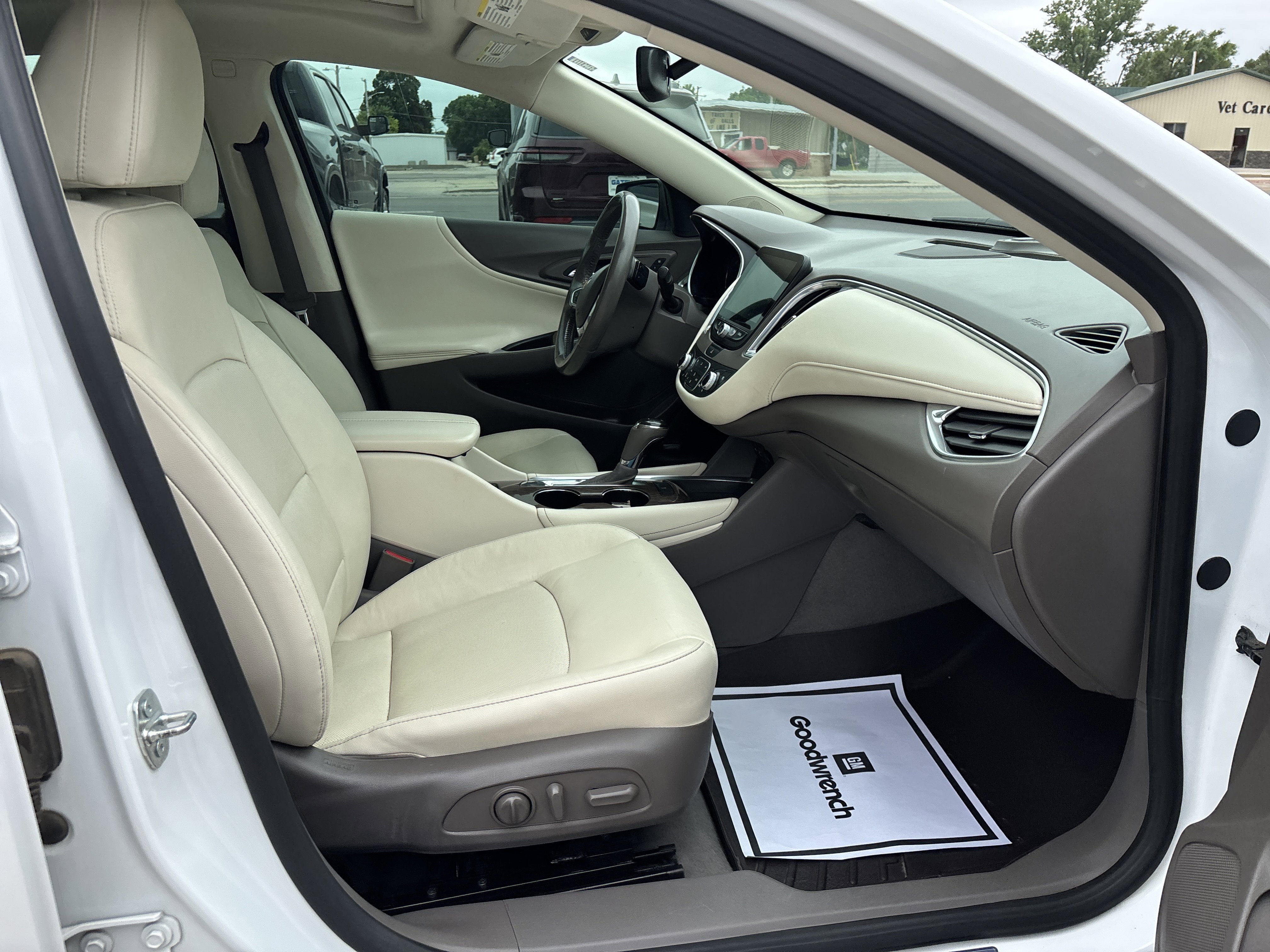2020 Chevrolet Malibu FWD Premier