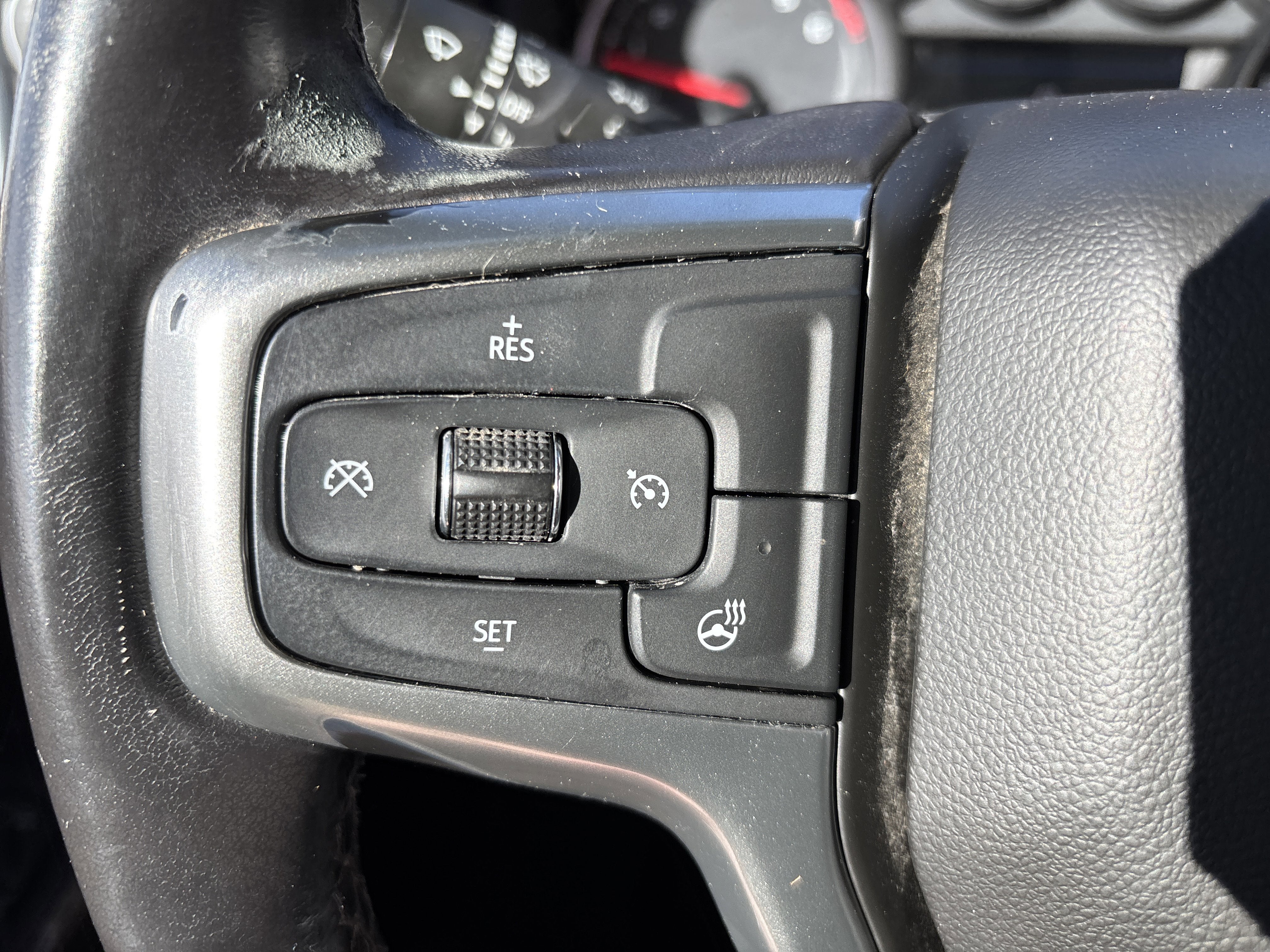 2022 Chevrolet Silverado 1500 LTD 4WD Crew Cab Short Bed LT