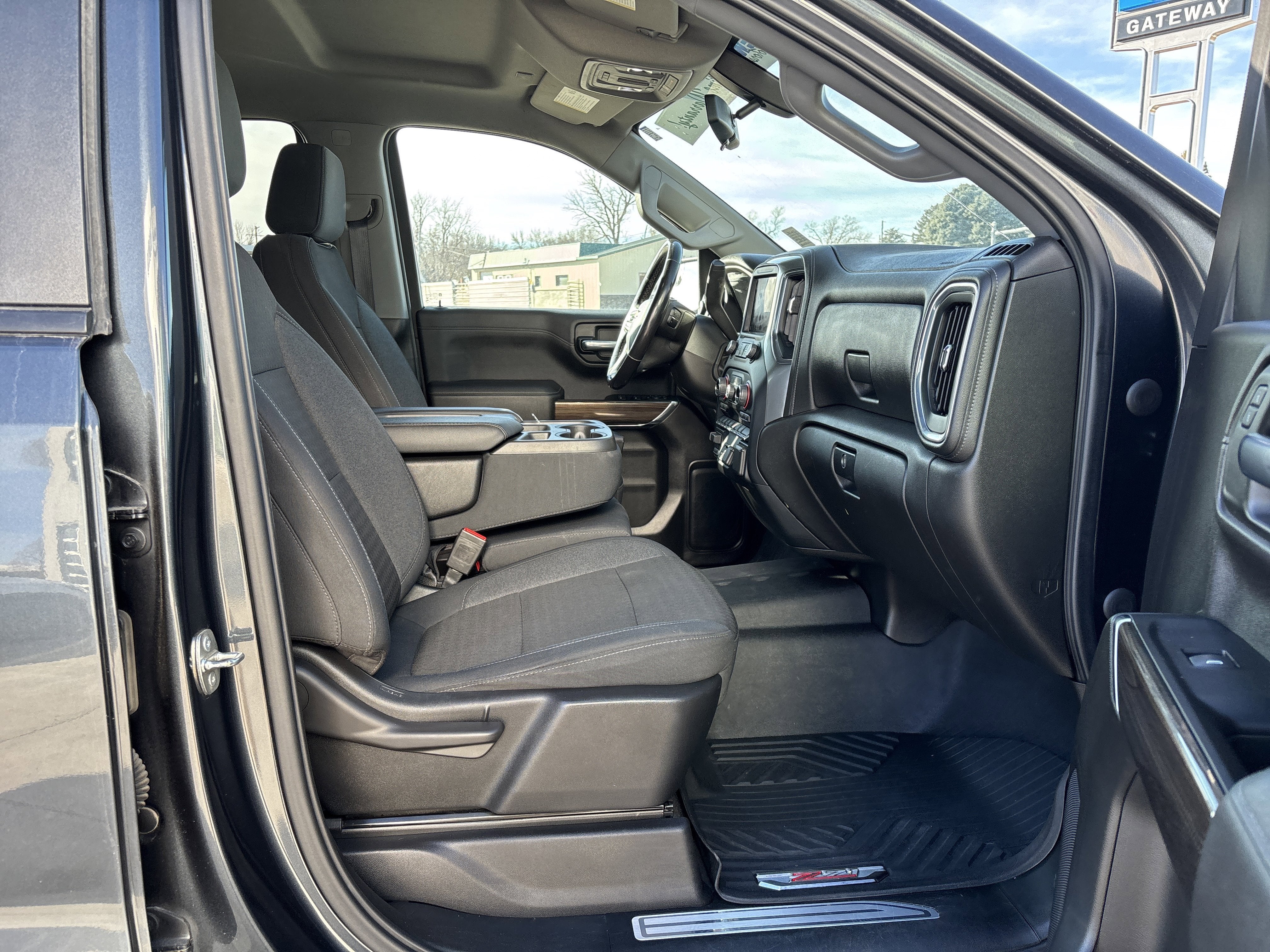 2022 Chevrolet Silverado 1500 LTD 4WD Crew Cab Short Bed LT