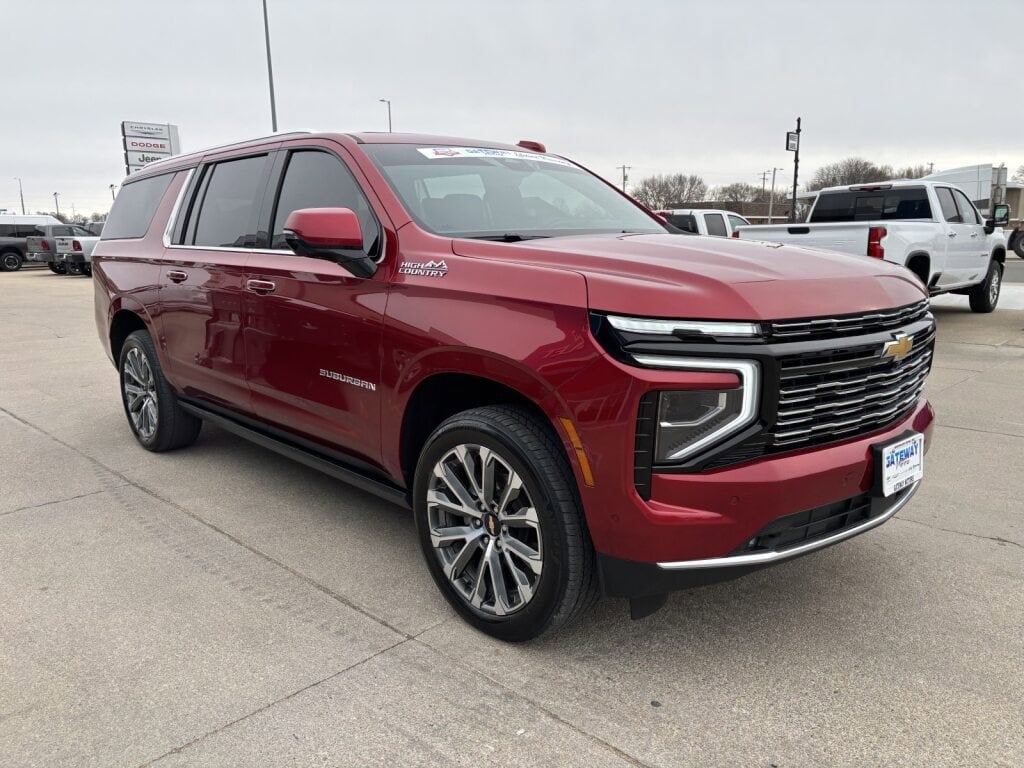 2025 Chevrolet Suburban 4WD High Country