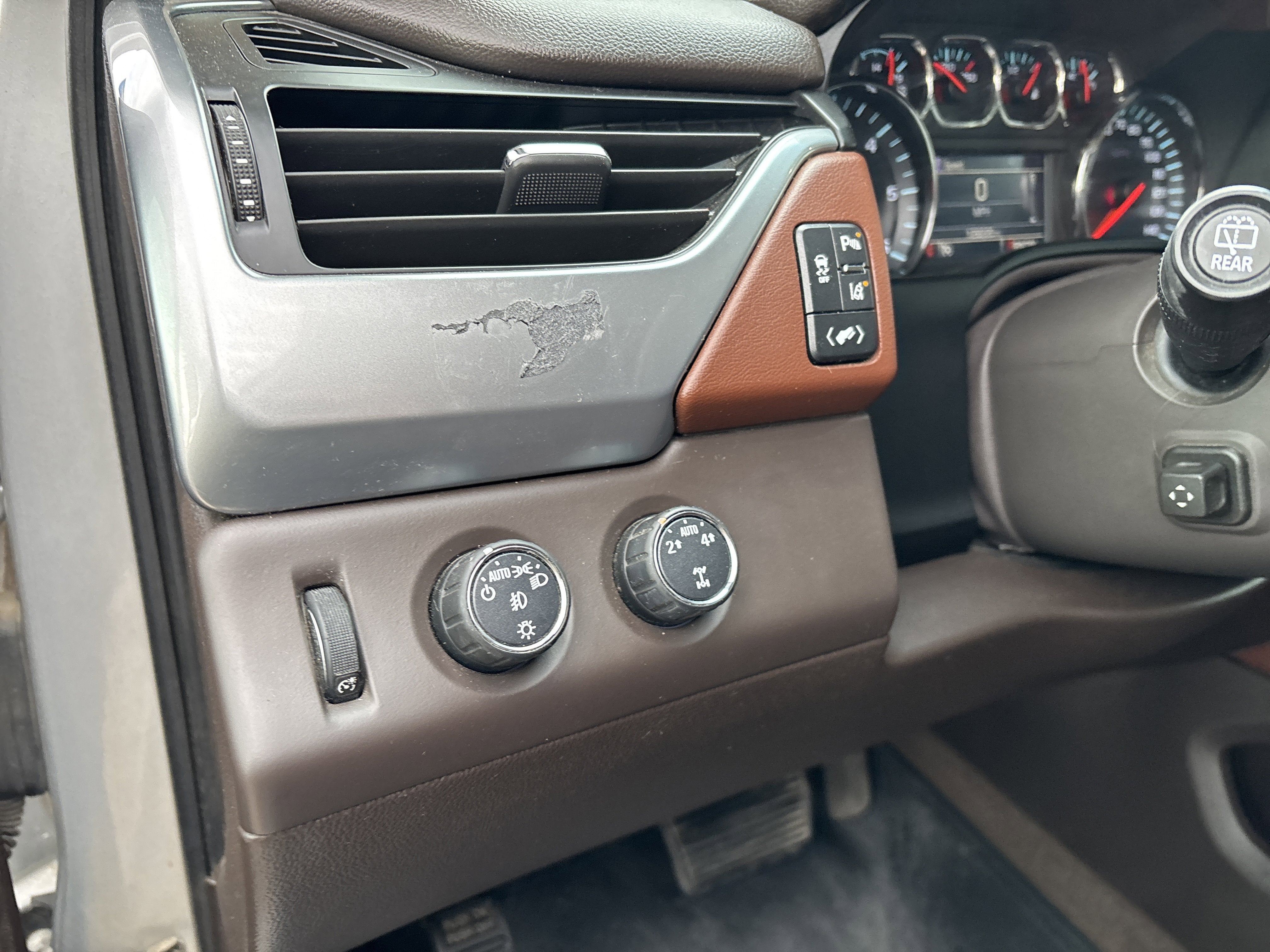 2015 Chevrolet Suburban 1500 LTZ