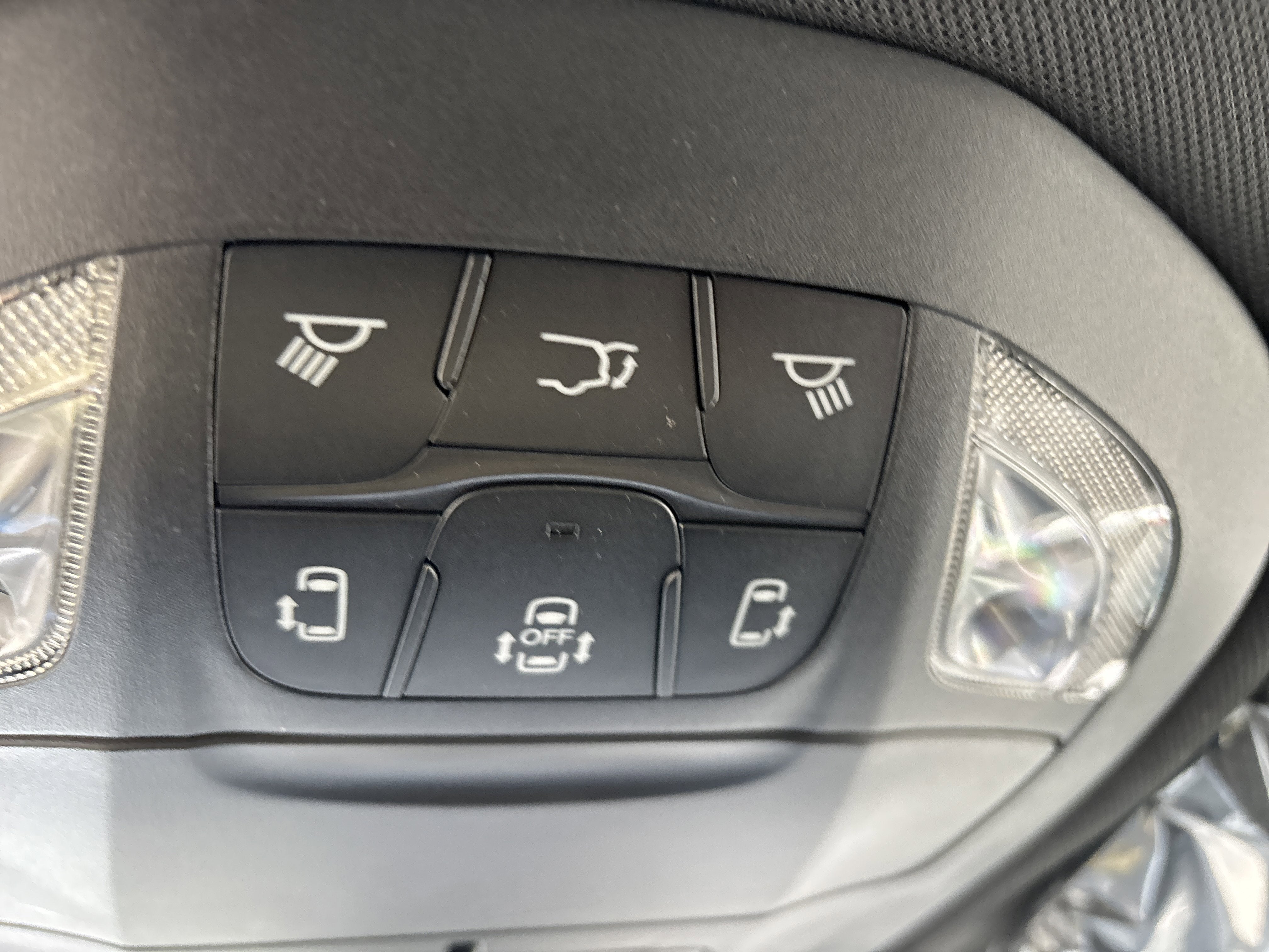 2026 Chrysler Voyager VOYAGER LX