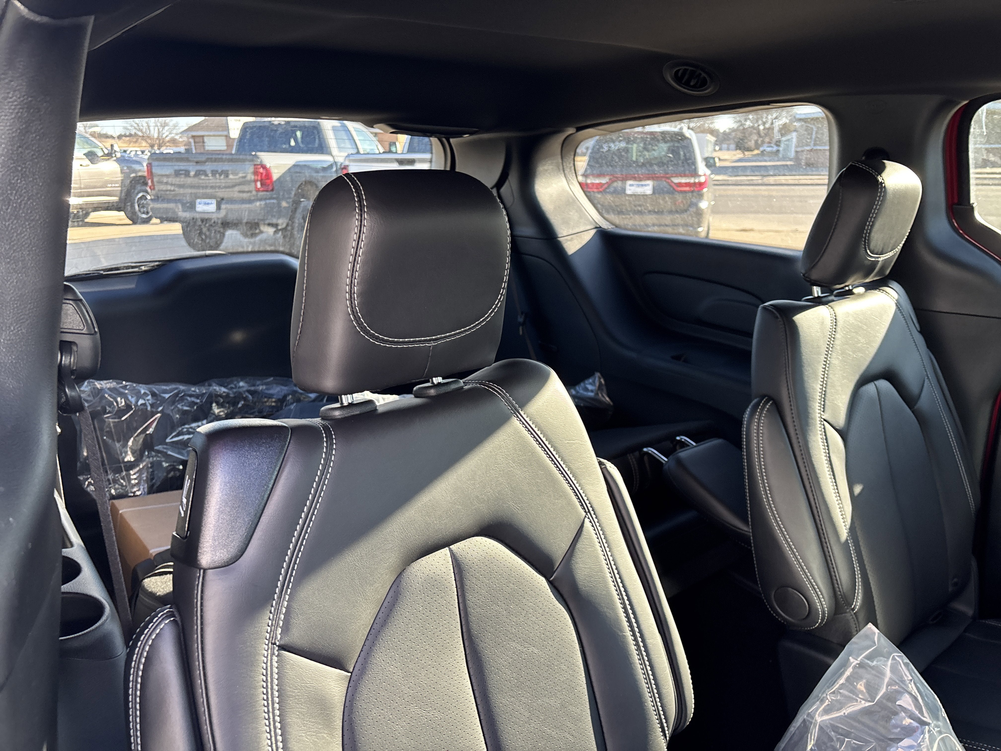 2026 Chrysler Voyager VOYAGER LX