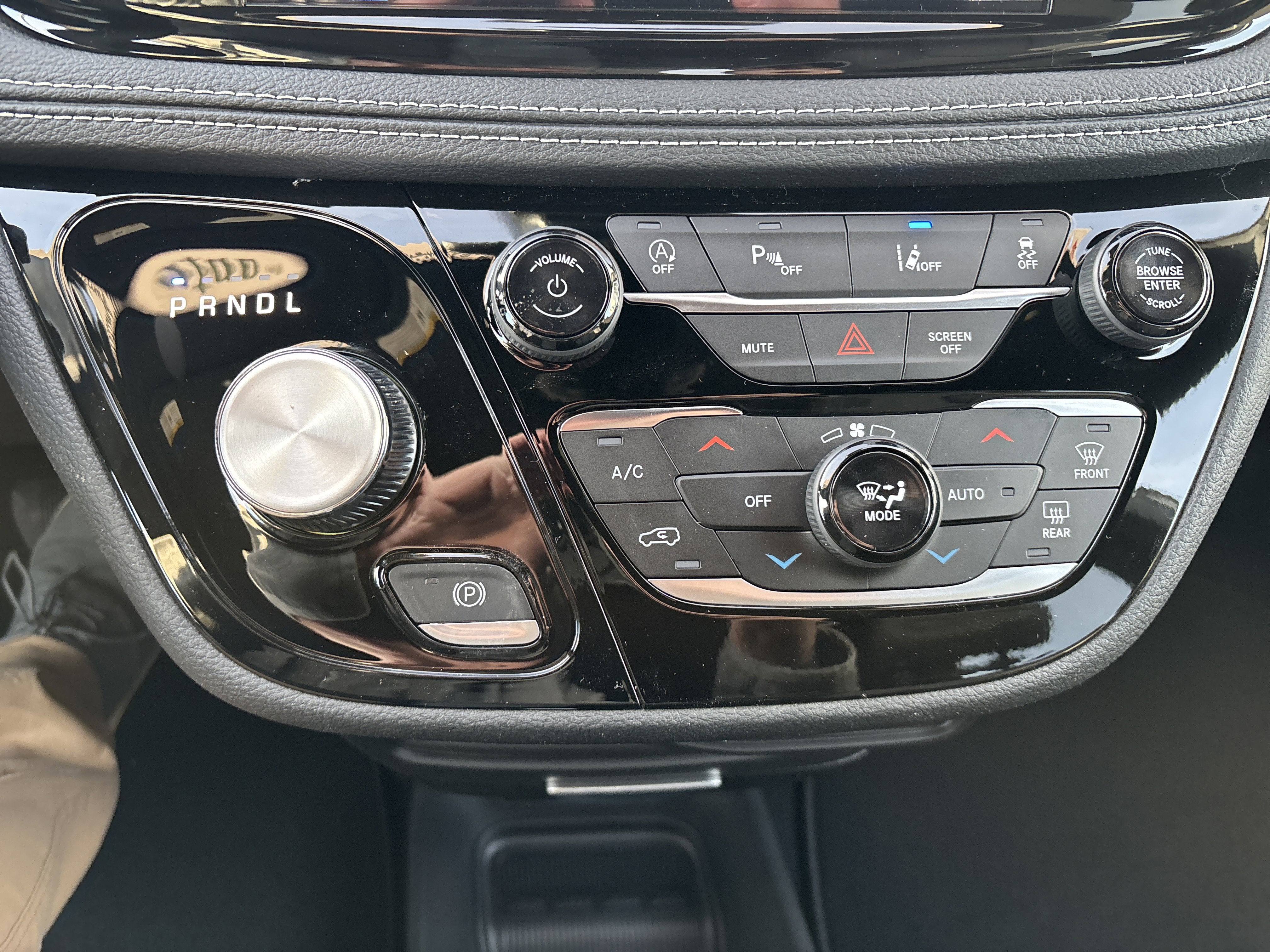 2026 Chrysler Pacifica PACIFICA SELECT AWD