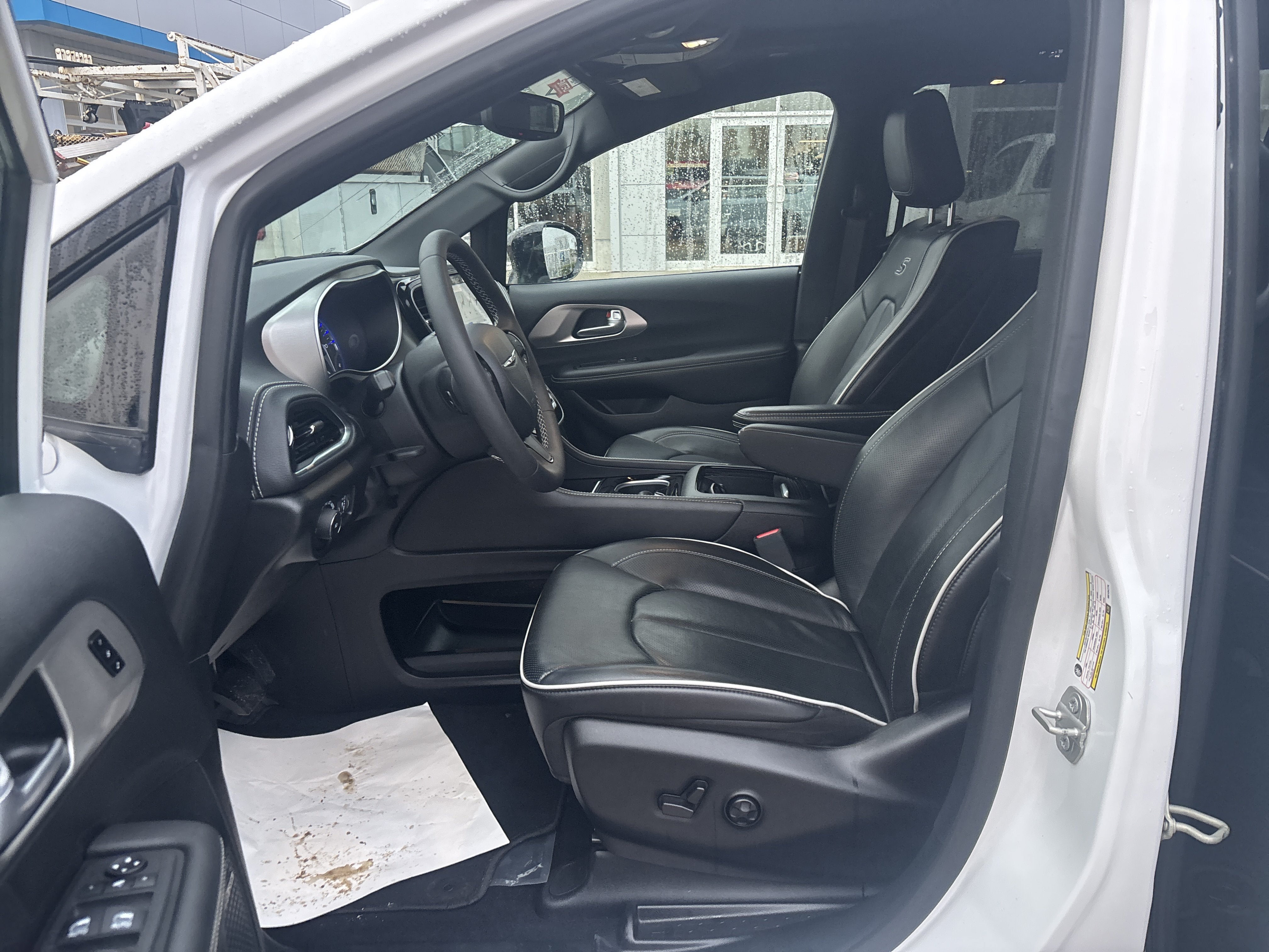 2024 Chrysler Pacifica Limited AWD