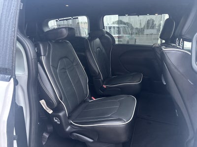 2024 Chrysler Pacifica Limited AWD
