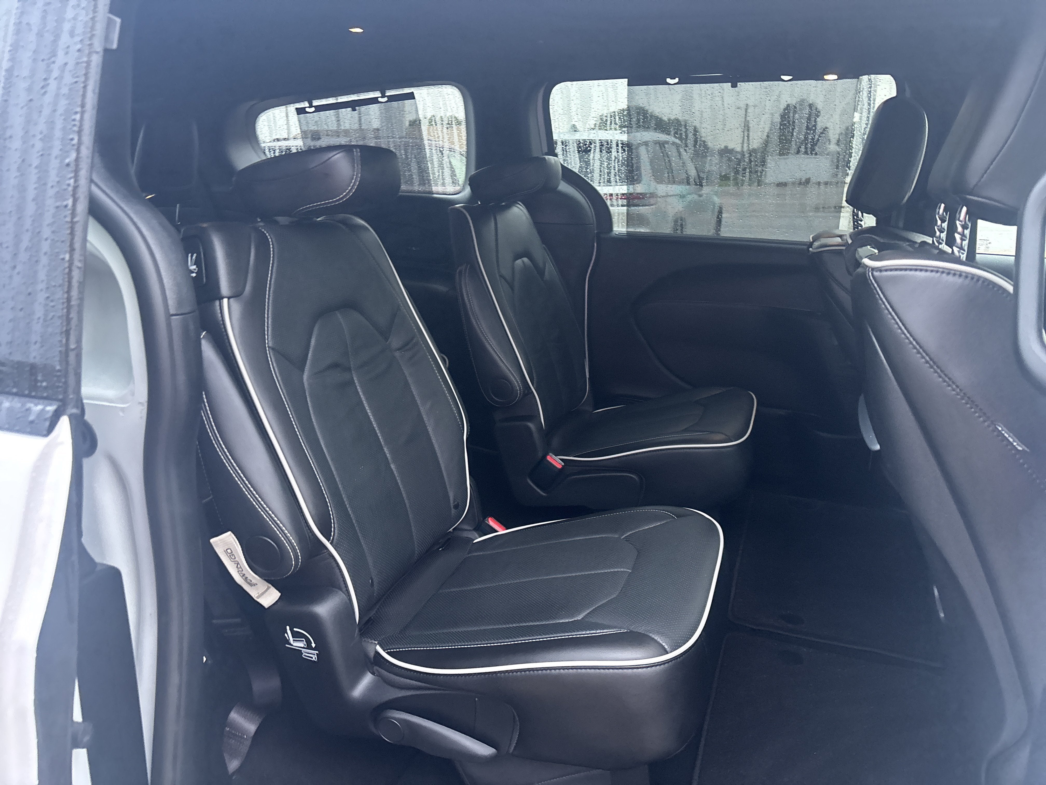 2024 Chrysler Pacifica Limited AWD