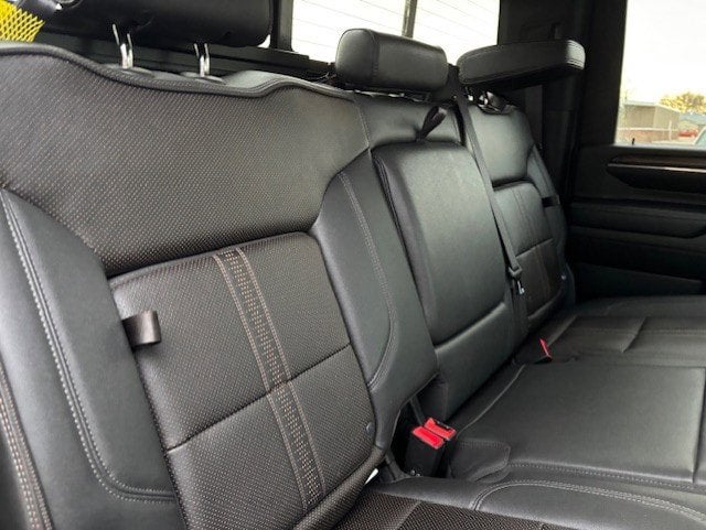 2024 Chevrolet Silverado 2500HD 4WD Crew Cab Standard Bed High Country