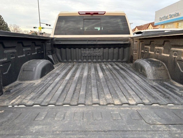 2024 Chevrolet Silverado 2500HD 4WD Crew Cab Standard Bed High Country