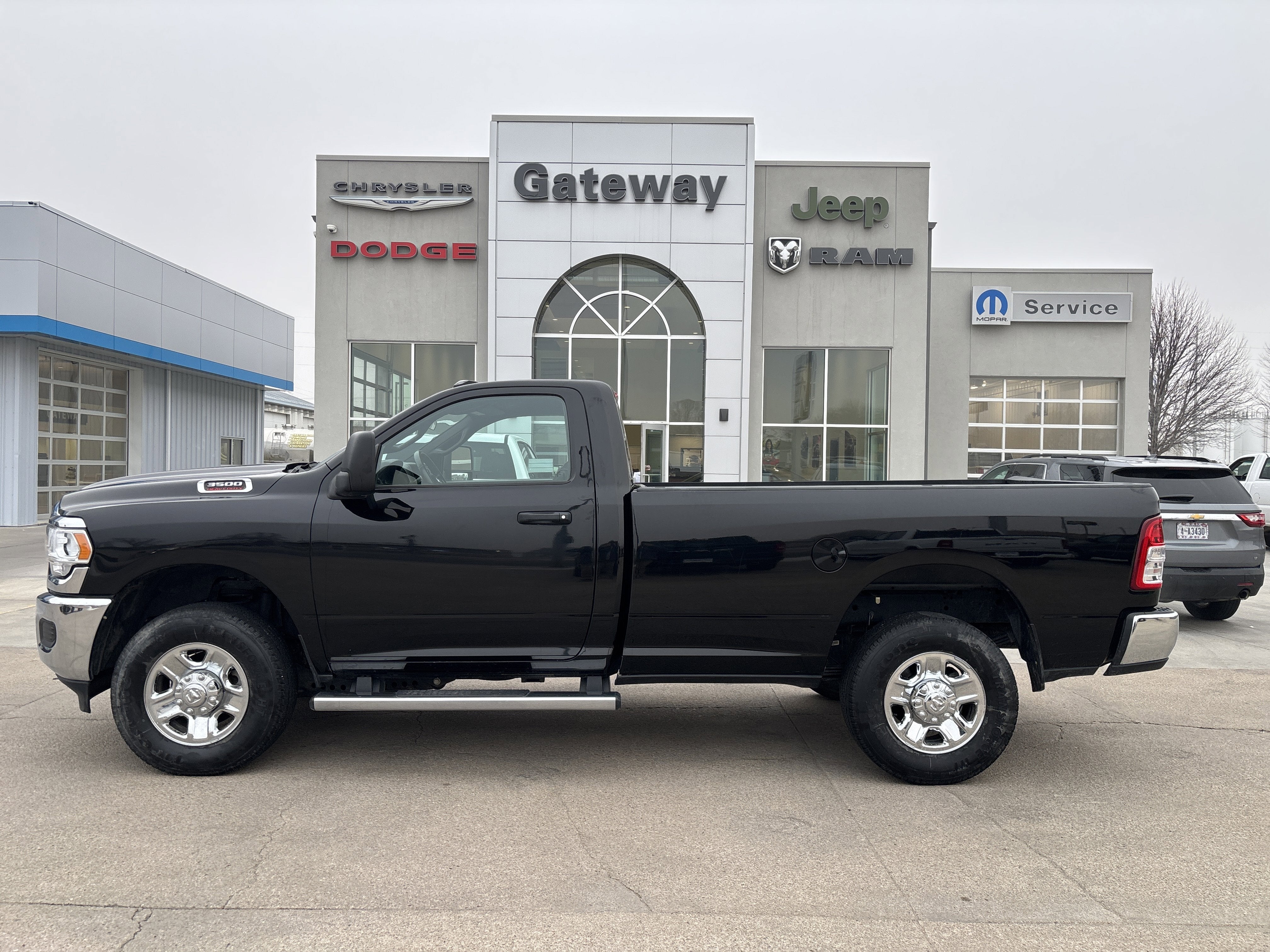 2024 RAM 3500 Tradesman Regular Cab 4x4 8' Box