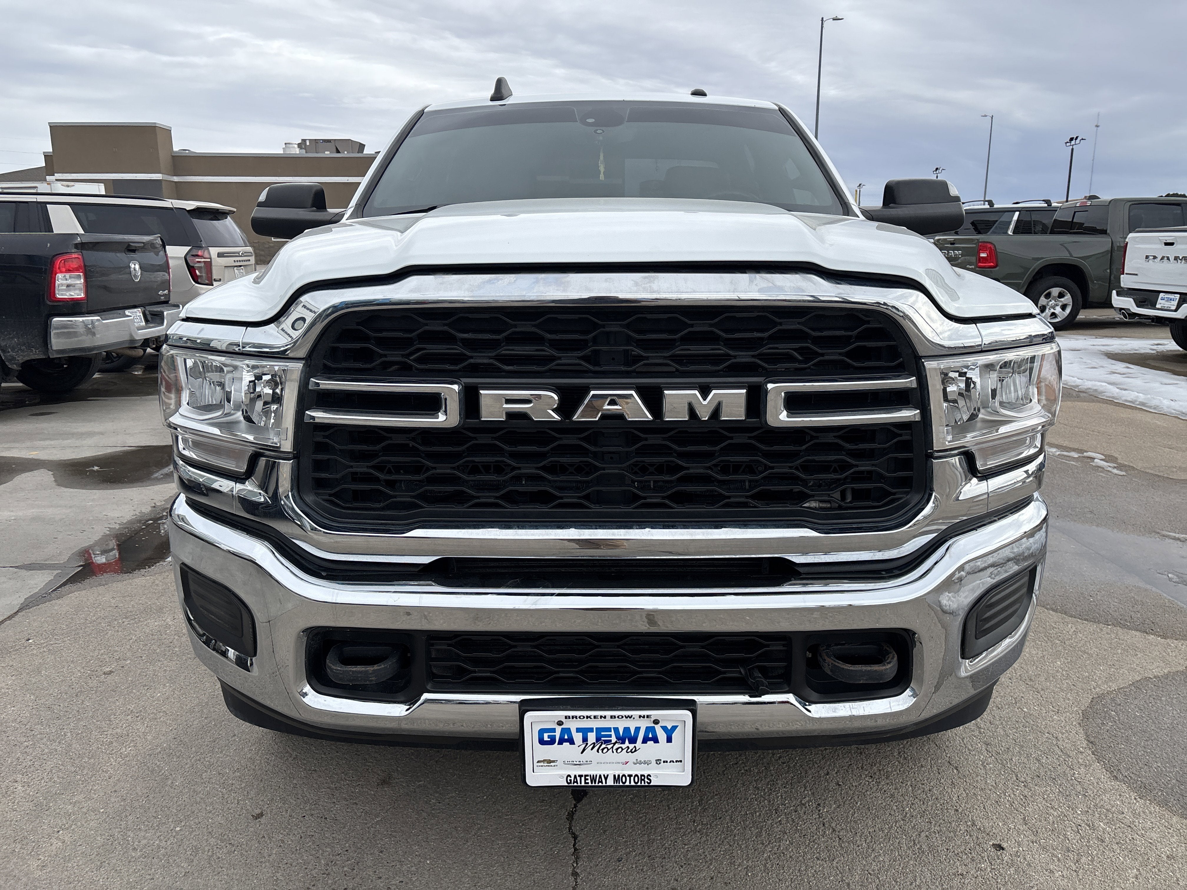 2022 RAM 3500 Tradesman Crew Cab 4x4 8' Box