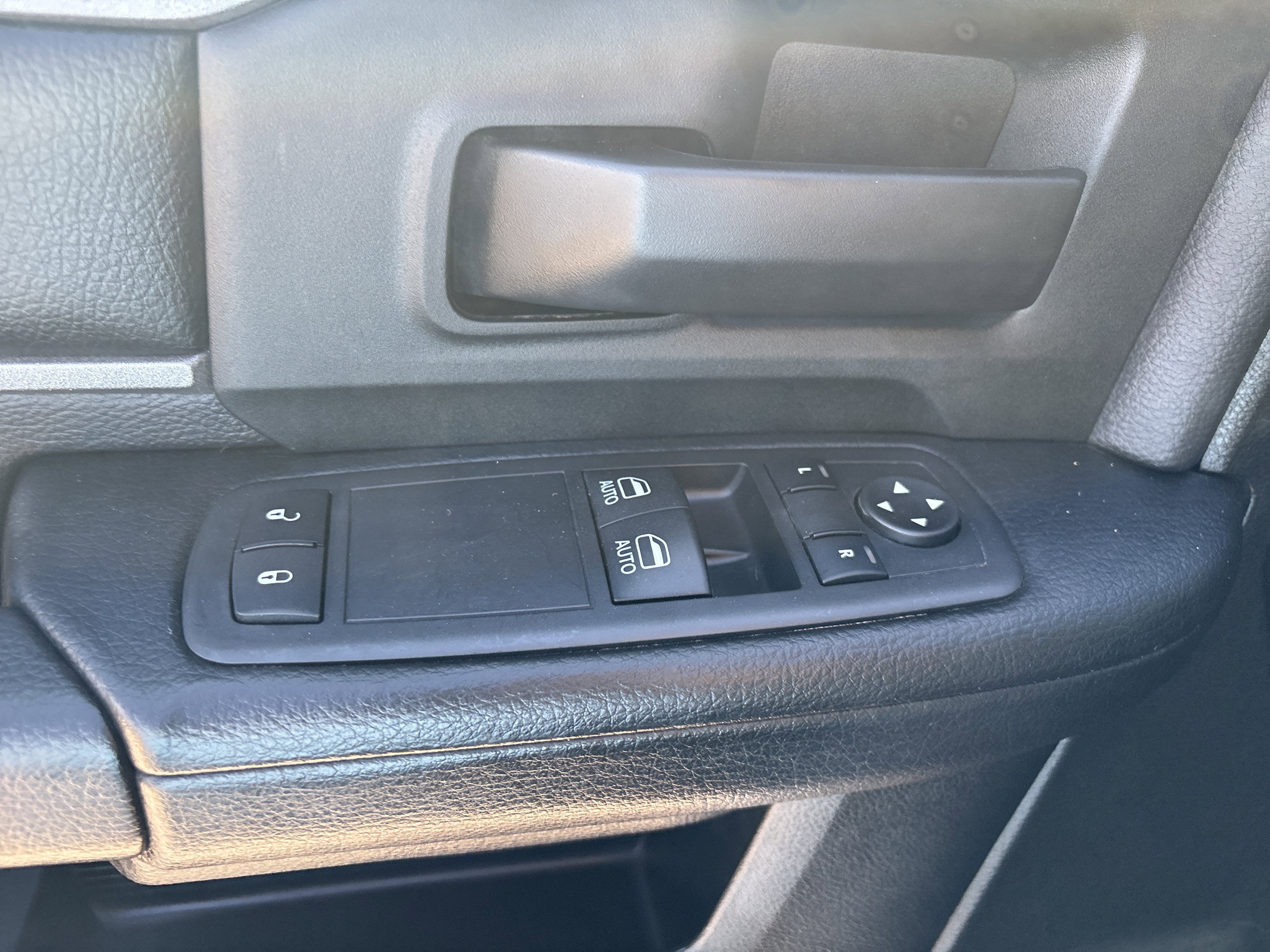 2021 RAM 2500 Tradesman Regular Cab 4x4 8' Box