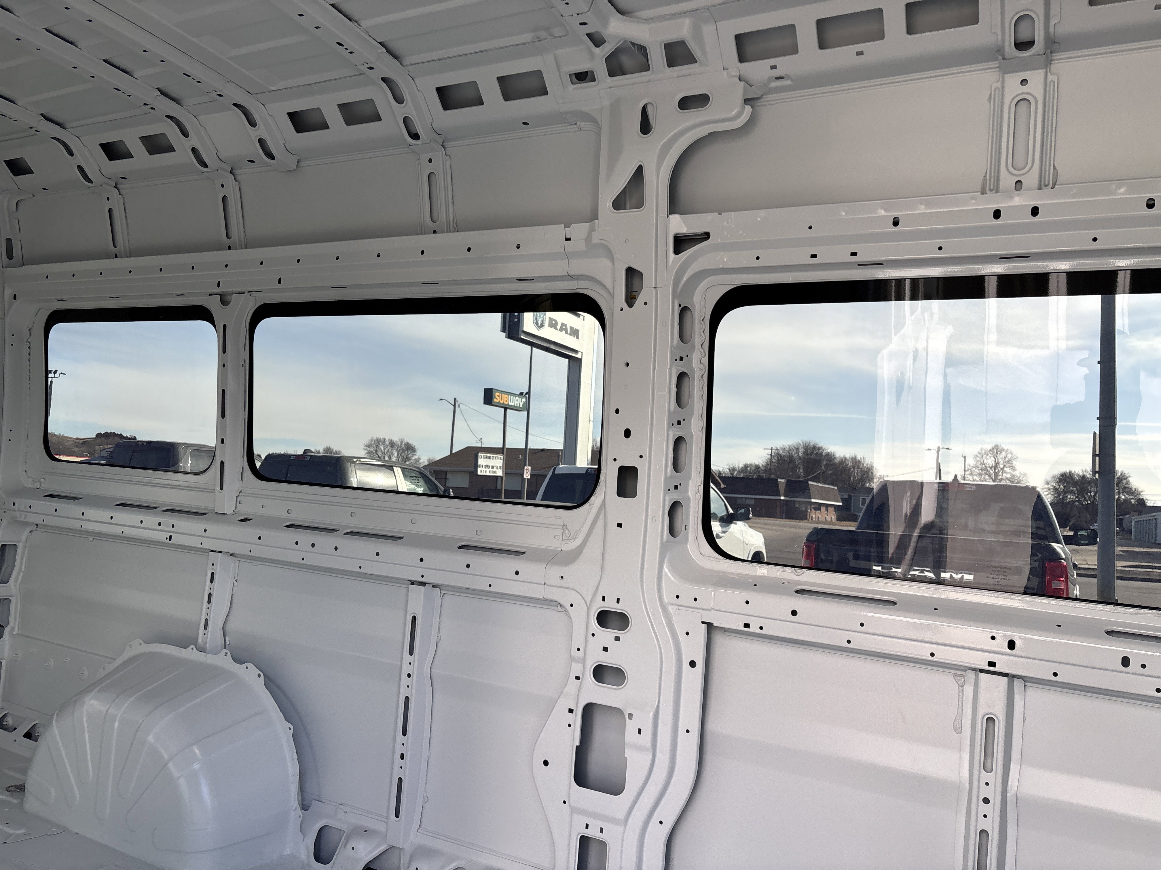 2024 RAM Ram ProMaster RAM PROMASTER 3500 SLT+ WINDOW VAN HIGH ROOF 159' WB EXT