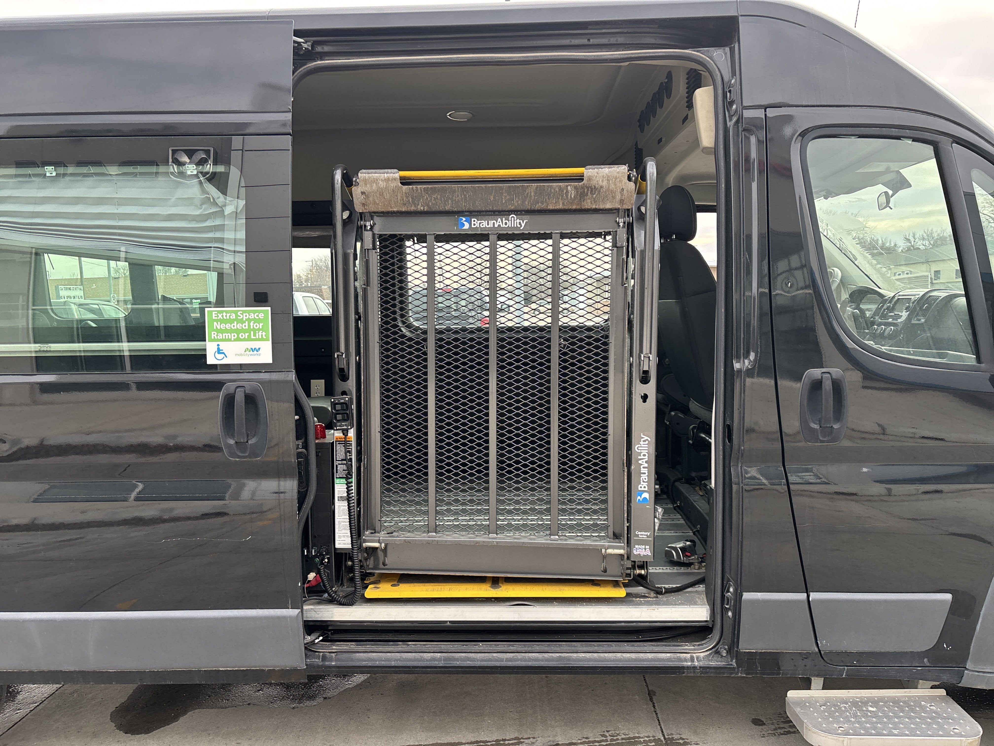 2014 RAM ProMaster 2500 Window Van High Roof