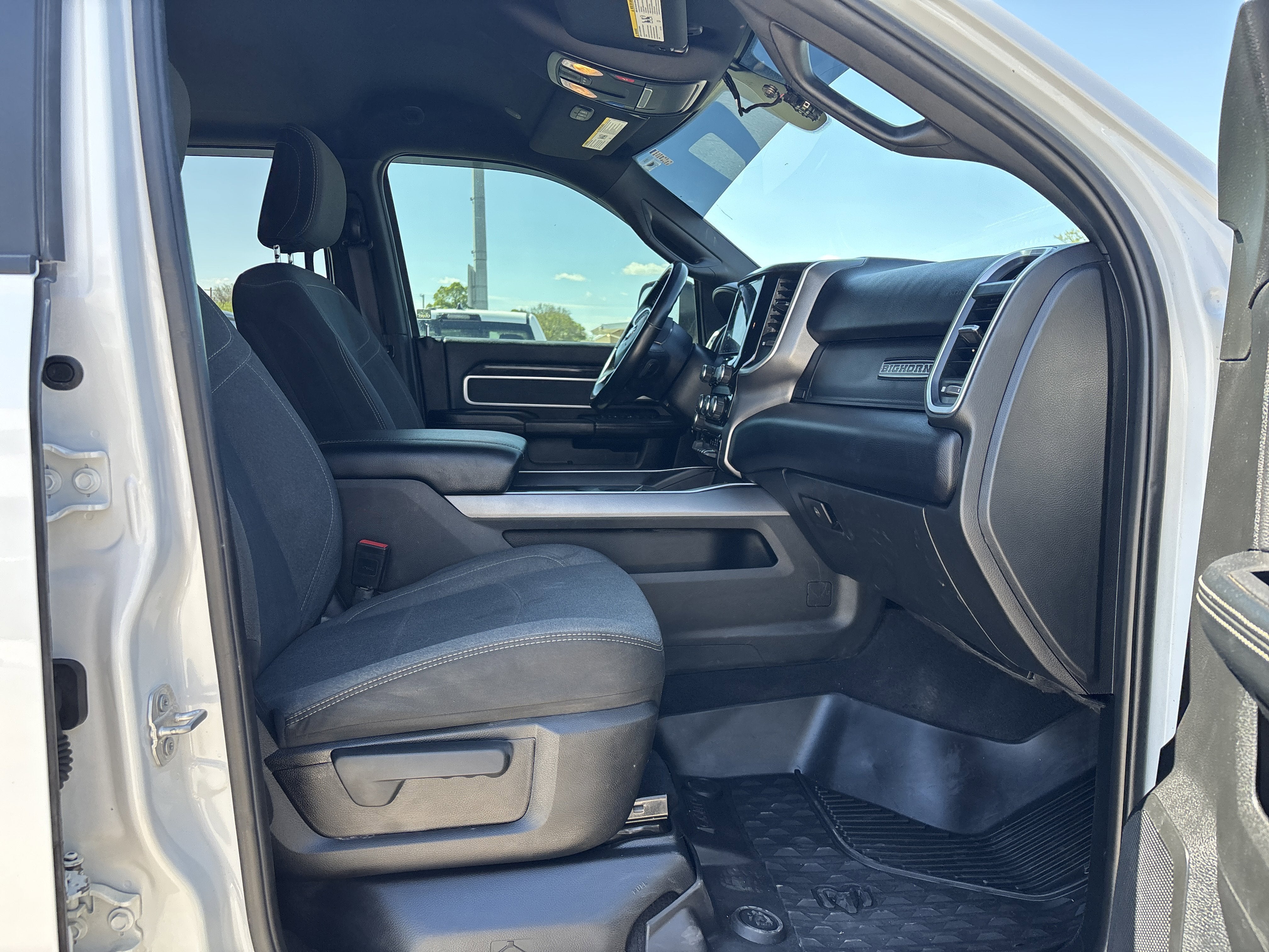 2022 RAM 2500 Big Horn Crew Cab 4x4 6'4' Box