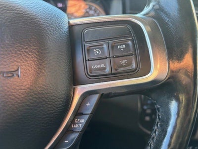 2019 RAM 2500 Laramie Crew Cab 4x4 6'4' Box