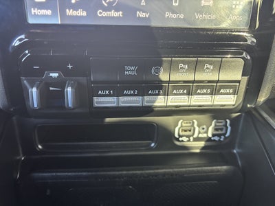 2022 RAM 2500 Laramie Crew Cab 4x4 6'4' Box
