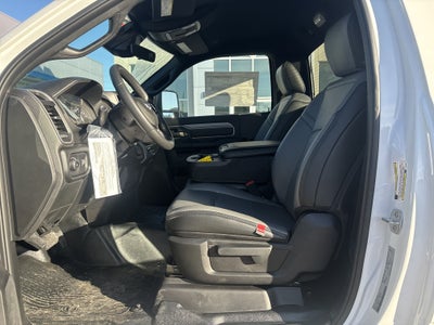 2027 RAM Ram 5500 Chassis Cab RAM 5500 TRADESMAN CHASSIS REGULAR CAB 4X4 60' CA