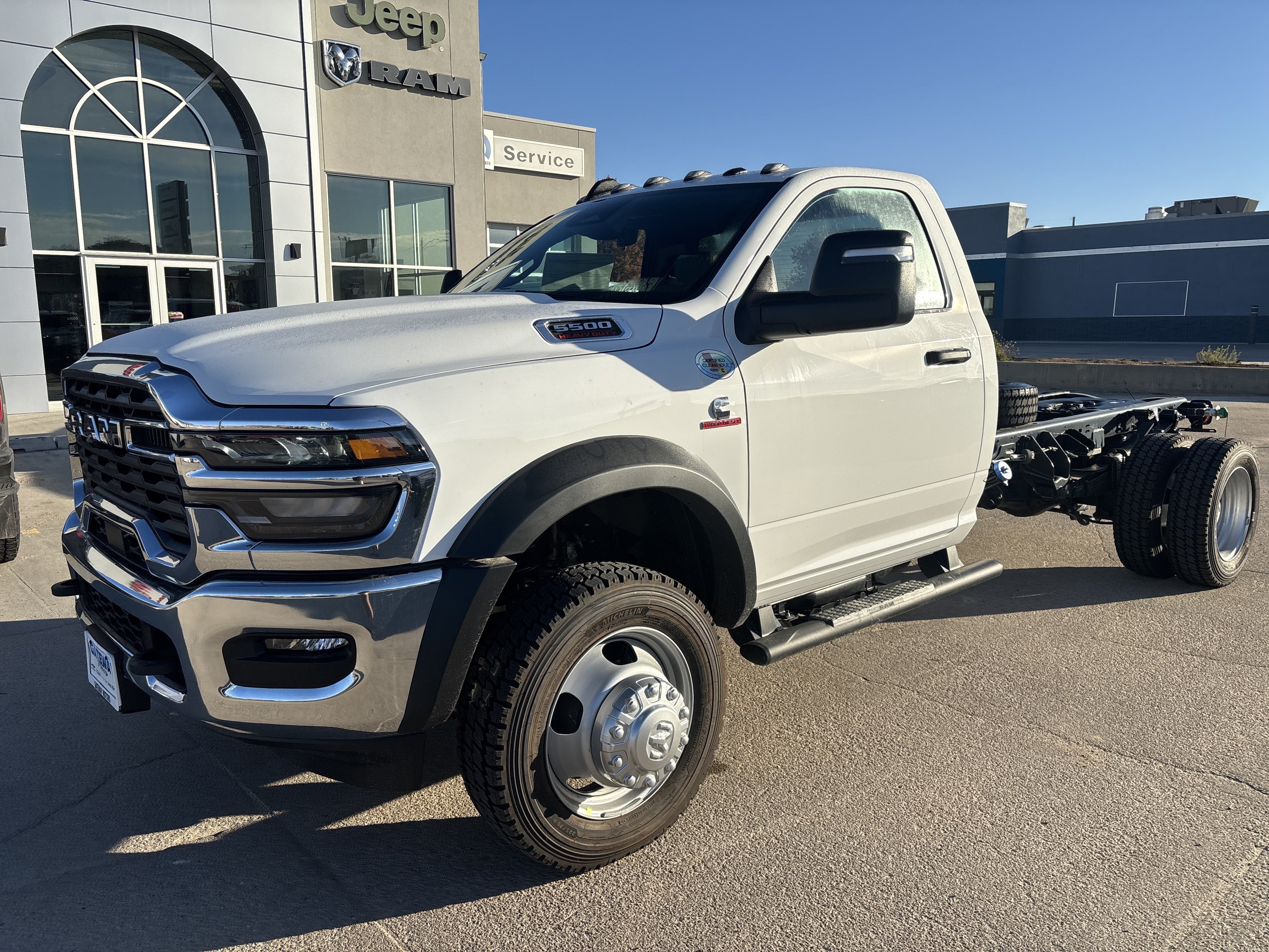 2027 RAM Ram 5500 Chassis Cab RAM 5500 TRADESMAN CHASSIS REGULAR CAB 4X4 84' CA