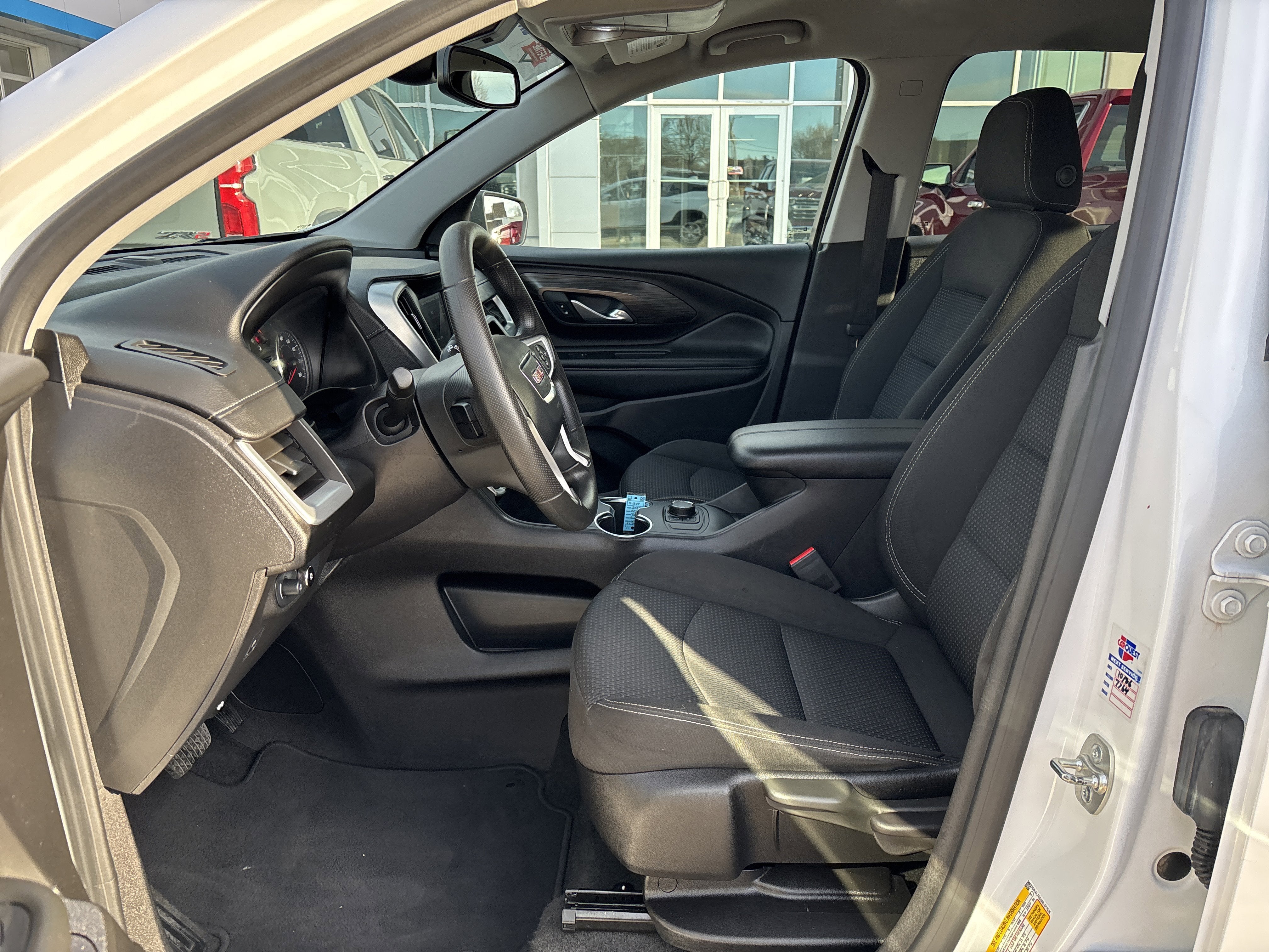 2024 GMC Terrain AWD SLE