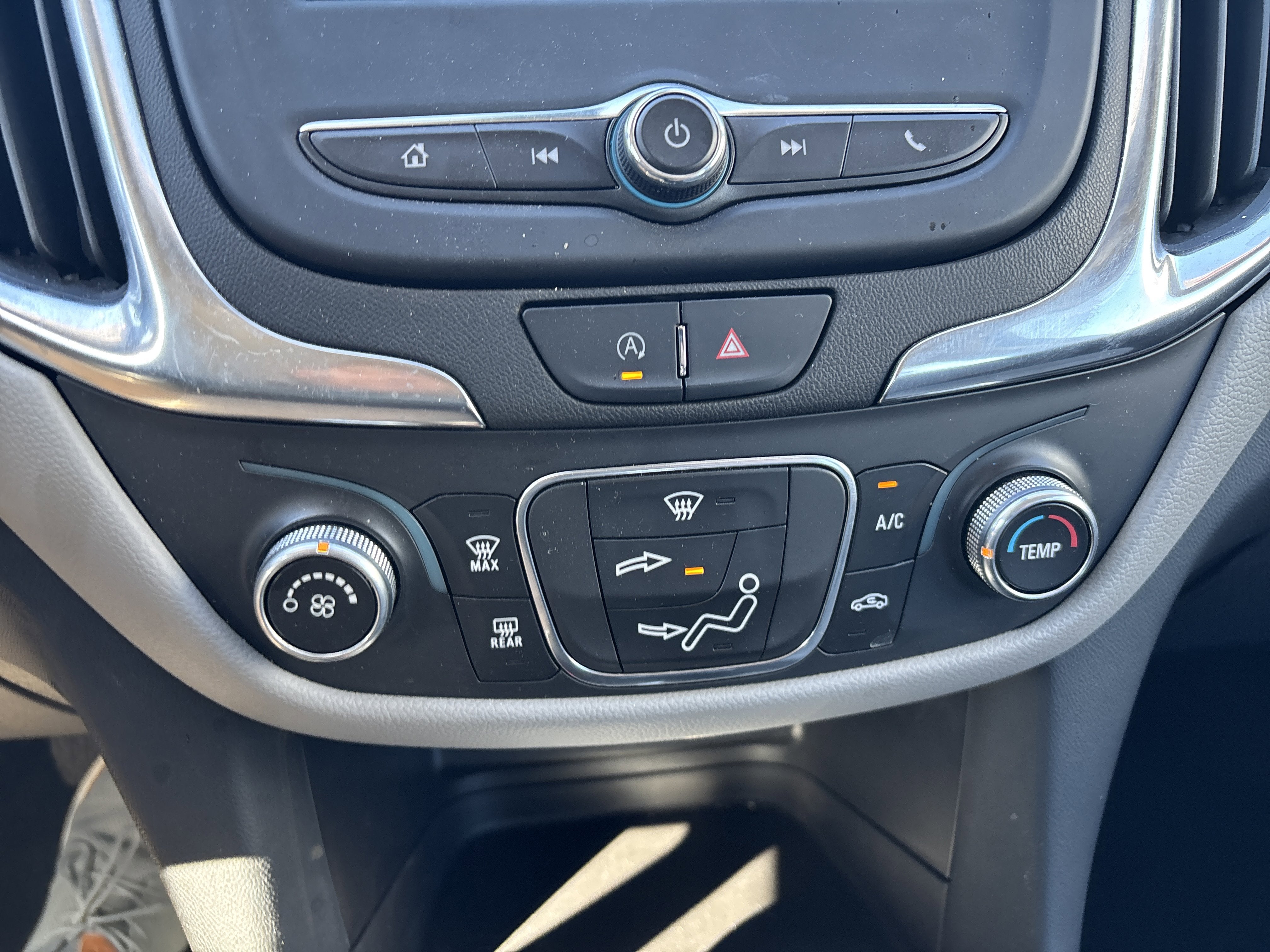 2022 Chevrolet Equinox AWD 1FL