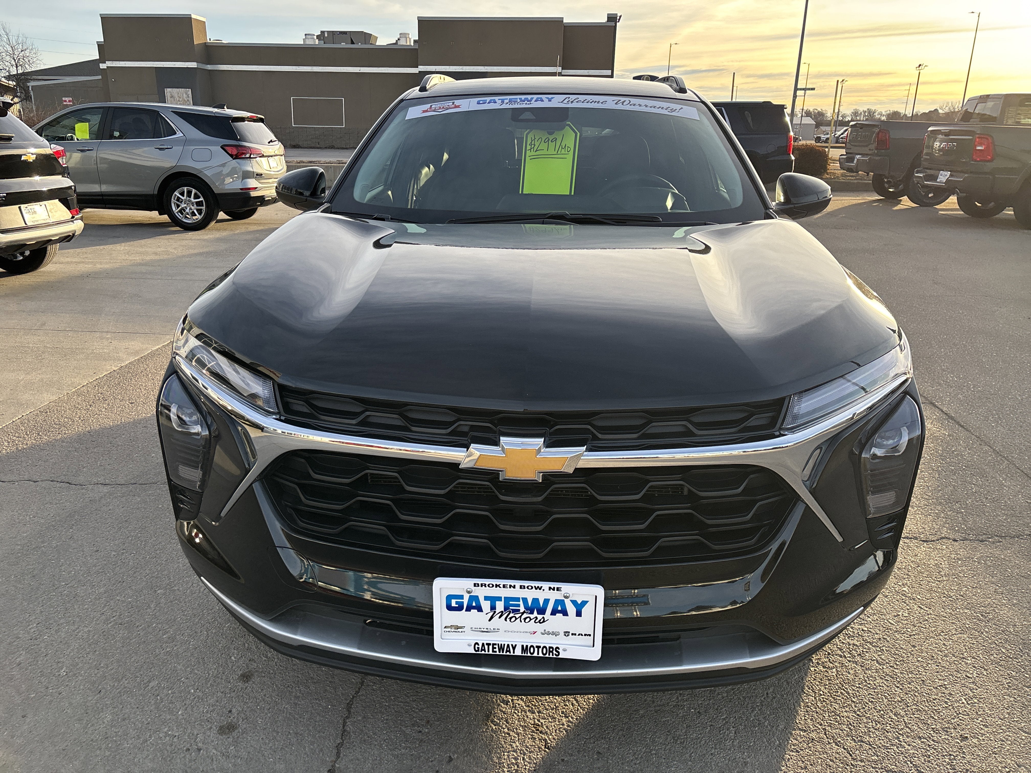 2025 Chevrolet Trax FWD LT